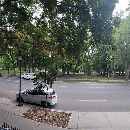 モントリオールBlue Lounge ☆ Lafontaine Park ☆ Tv Cableアパートメント エクステリア 写真